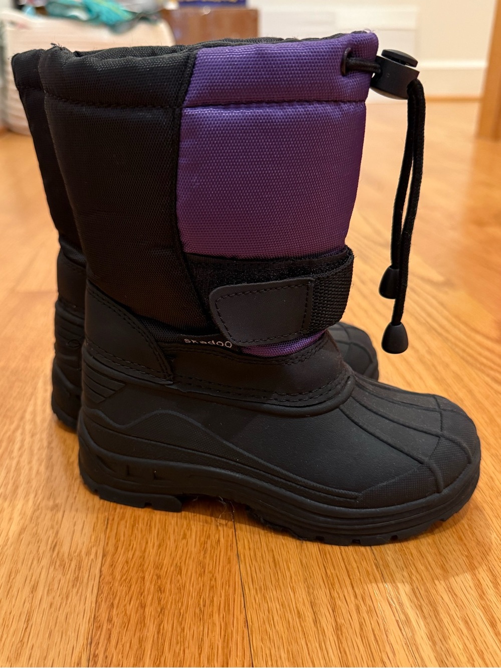 Skadoo Kids Waterproof Snow Boots - Black & Purple Sz 8